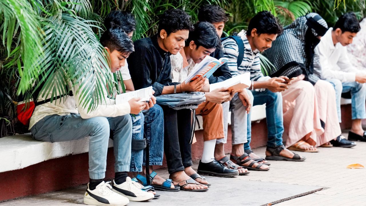 চাকৰি প্ৰত্যাশী যুৱক-যুৱতীলৈ সুখবৰঃ SSC মুকলি কৰিলে ১৪,৫৮২ টা পদৰ নিযুক্তি প্ৰক্ৰিয়া, এইদৰে কৰক আবেদন চাকৰি প্ৰত্যাশী যুৱক-যুৱতীলৈ সুখবৰঃ SSC মুকলি কৰিলে ১৪,৫৮২ টা পদৰ নিযুক্তি প্ৰক্ৰিয়া, এইদৰে কৰক আবেদন
