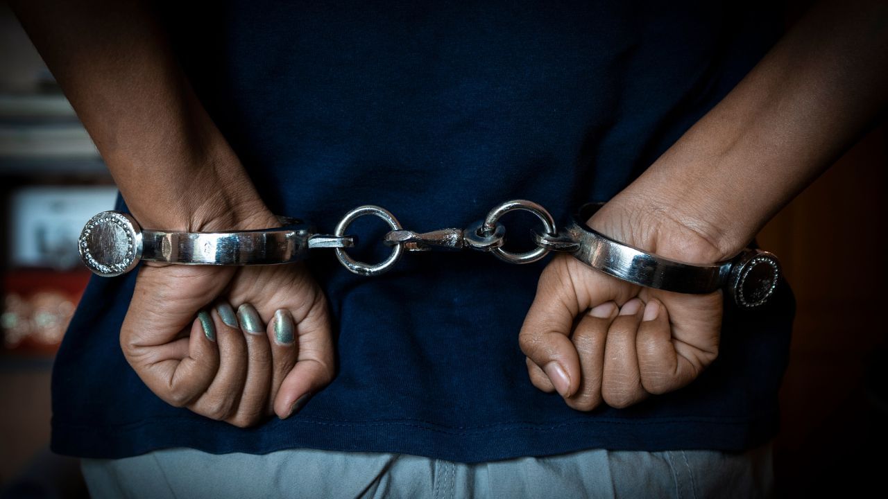 বোকাখাতৰ গ্ৰেনেড বিস্ফোৰণৰ মূল অভিযুক্তক গ্ৰেপ্তাৰ… বোকাখাতৰ গ্ৰেনেড বিস্ফোৰণৰ মূল অভিযুক্তক গ্ৰেপ্তাৰ…