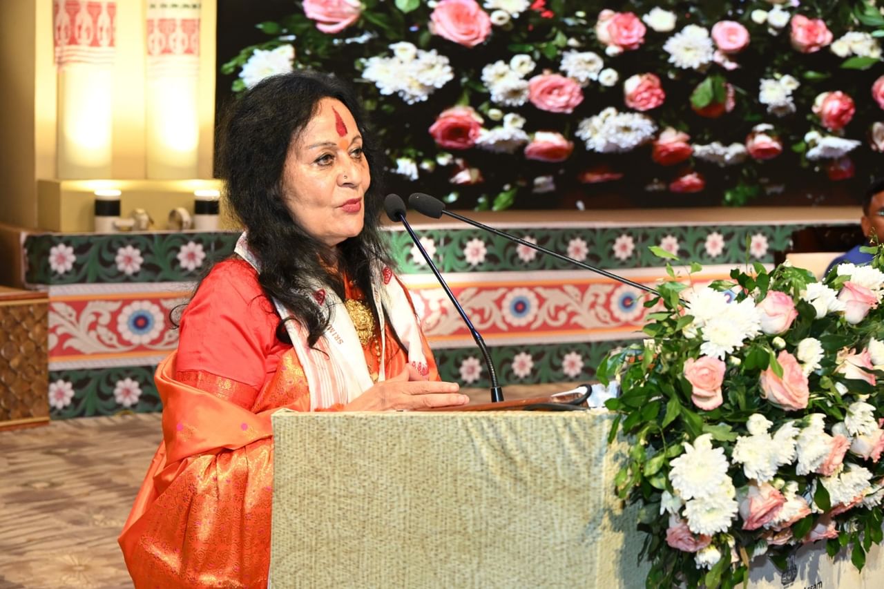 মুখ্যমন্ত্ৰীয়ে কয়, ড০ সোনাল মানসিঙে নৃত্যকলাক মহিলা সবলীকৰণ, সামাজিক ন্যায় আৰু পৰিৱেস সচেতনতাৰ এক অনন্য শক্তিশালী মাধ্যমলৈ ৰূপান্তৰ কৰিছে।