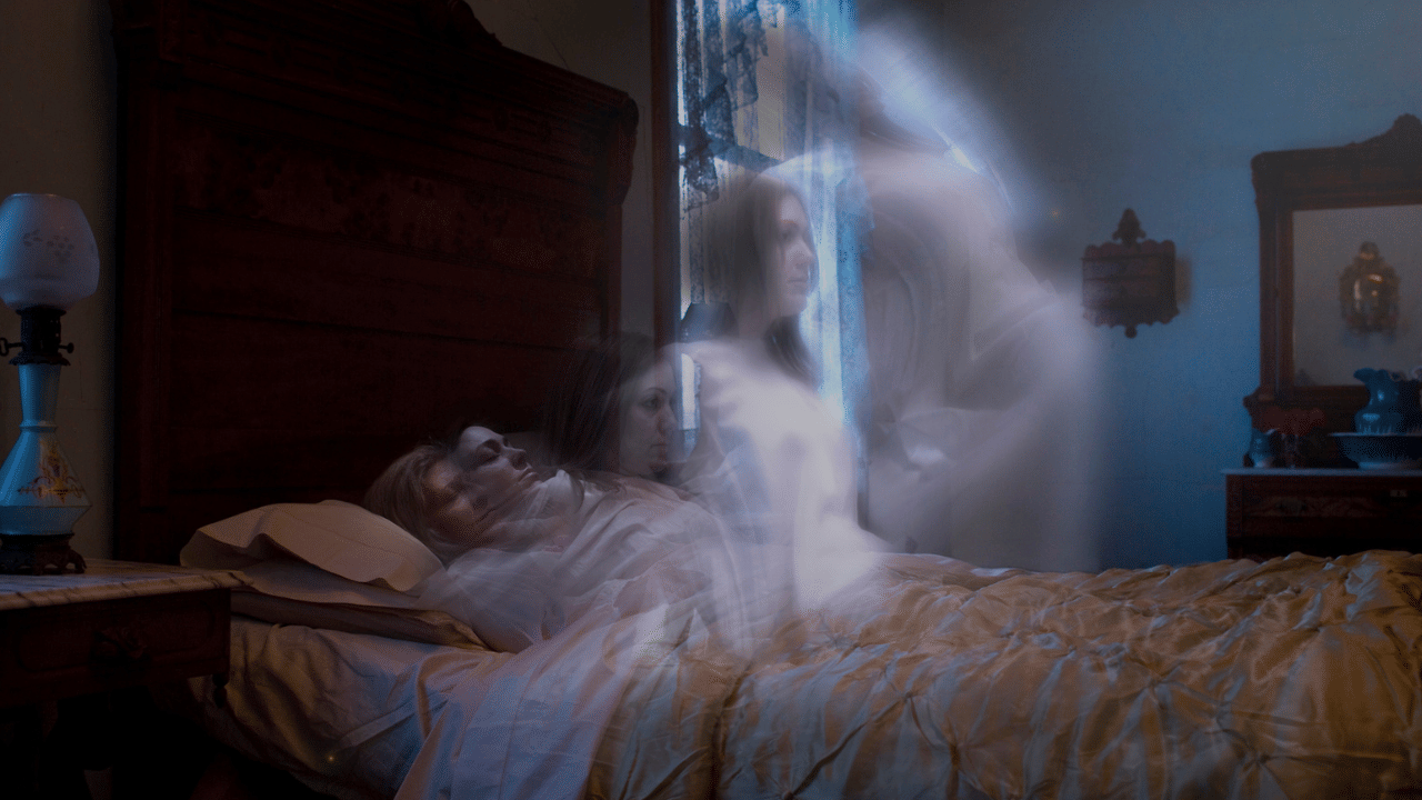 যেতিয়া কোনোৱে সপোনত নিজৰ মৃত্যু দেখে তেতিয়া বহুত ভয় খায়। এনে পৰিস্থিতি ভয় খোৱা সাধাৰণ কথা। কিন্তু যদি  সপোনত নিজৰ মৃত্যু দেখিছে, তেন্তে এই সপোনবোৰৰ অৰ্থ অতি বিশেষ।