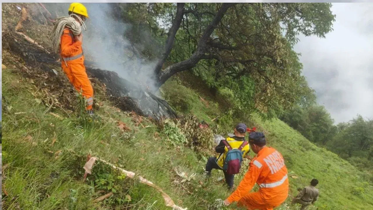 হেলিকপ্টাৰ দুৰ্ঘটনাৰ পৰা ইৰাণ-ইজৰাইলৰ যুদ্ধলৈকে! চাওক ৯টা গুৰুত্বপূৰ্ণ খবৰ… হেলিকপ্টাৰ দুৰ্ঘটনাৰ পৰা ইৰাণ-ইজৰাইলৰ যুদ্ধলৈকে! চাওক ৯টা গুৰুত্বপূৰ্ণ খবৰ…