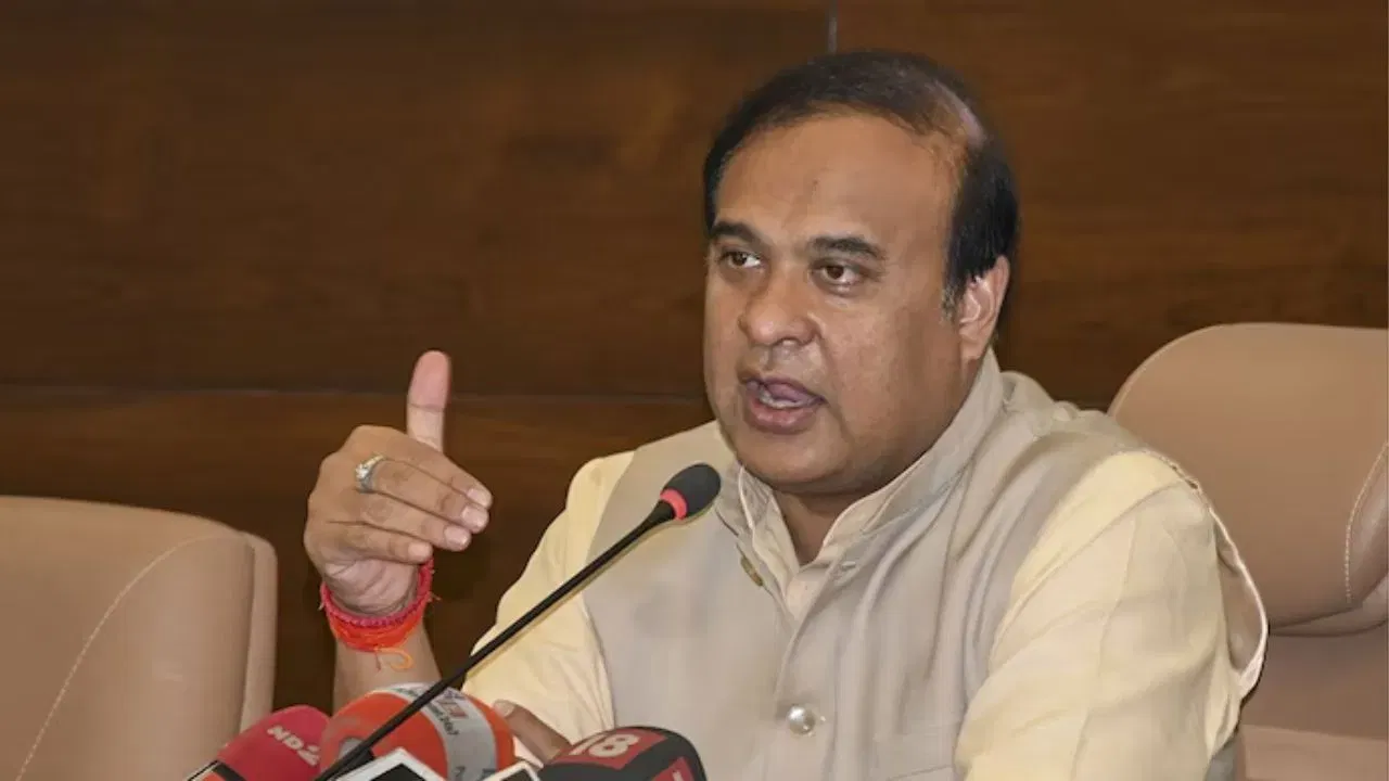 শৰ্মাই কয় যে, ৮ ছেপ্টেম্বৰ ভূপেন হাজৰিকাৰ ১০০ তম জন্মজয়ন্তী গুৱাহাটীৰ খানাপাৰ ফিল্ডত অনুষ্ঠিত হ’ব।উক্ত দিনটোত ১ হাজাৰ যুৱক-যুৱতীয়ে ‘অসম আমাৰ ৰূপহী গুণৰো নাই’ শেষ গীতটো পৰিৱেশন কৰিব।