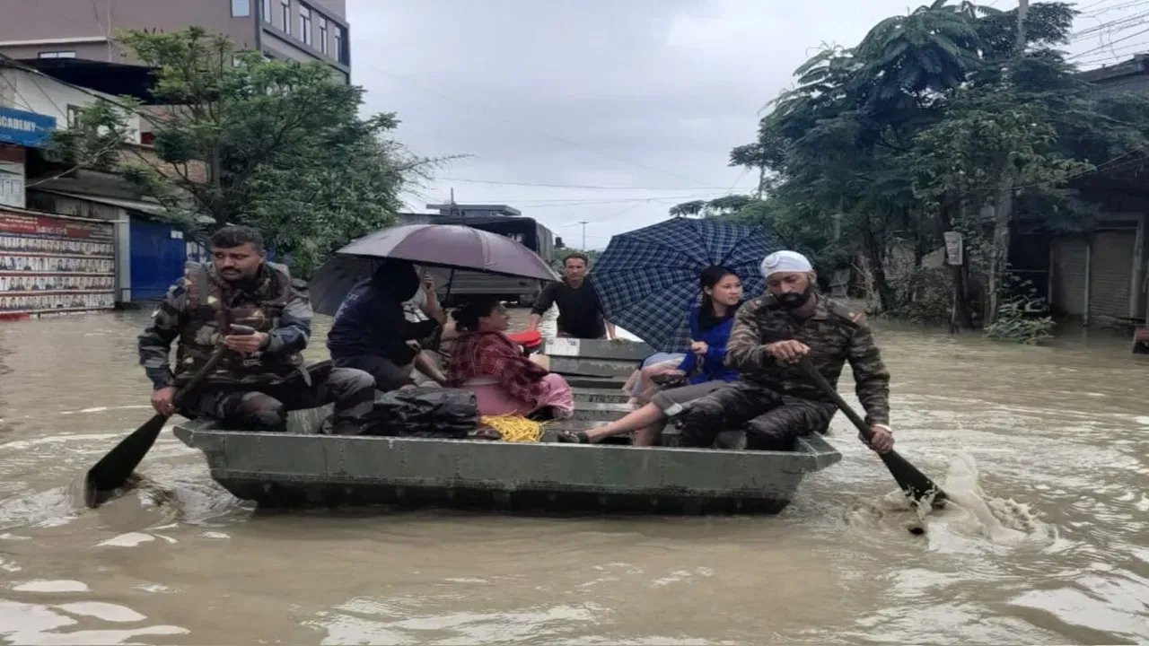 উত্তৰ-পূবত বান-ভূমিস্খলনত ৪৪ জন লোকৰ মৃত্যু, সৰ্বাধিক ক্ষতিগ্ৰস্ত হৈছে অসম উত্তৰ-পূবত বান-ভূমিস্খলনত ৪৪ জন লোকৰ মৃত্যু, সৰ্বাধিক ক্ষতিগ্ৰস্ত হৈছে অসম