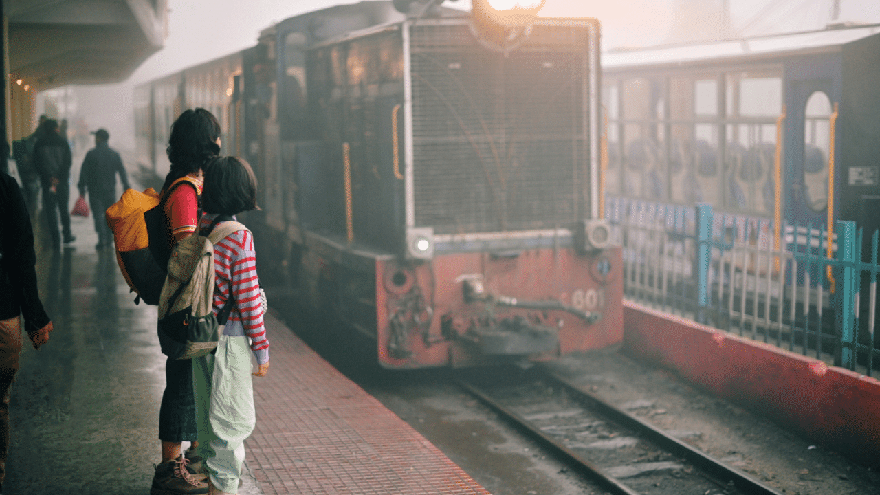 Indian railway rule 2025: ৰে’লত যাত্ৰাৰ সময়ত নকৰিব এইবোৰ কাম, অন্যথা জে’ল বা জৰিমনা ভৰিব আপুনি Indian railway rule 2025: ৰে’লত যাত্ৰাৰ সময়ত নকৰিব এইবোৰ কাম, অন্যথা জে’ল বা জৰিমনা ভৰিব আপুনি