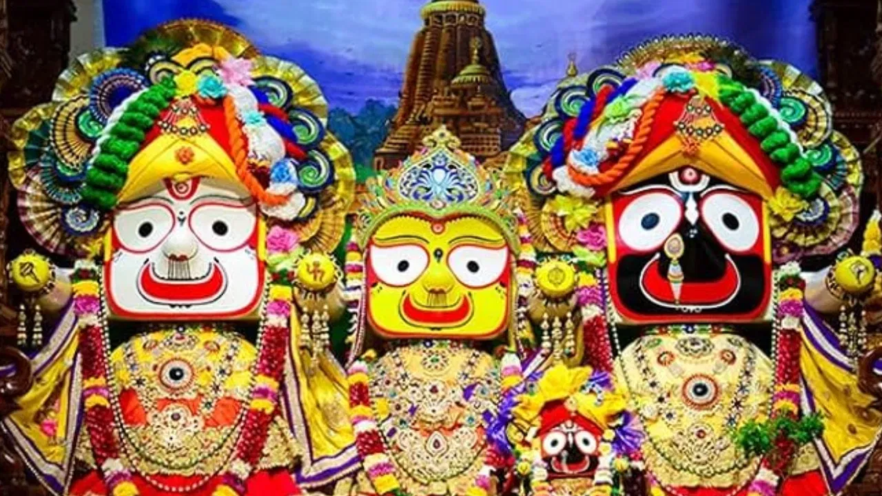 আটাইতকৈ বিশেষ ধৰ্মীয় বিশ্বাস হ’ল যে ভগৱান জগন্নাথৰ (যিজন ভগৱান বিষ্ণুৰ অৱতাৰ) বাহন গৰুড় দেৱে নিজেই এই মন্দিৰৰ ৰক্ষণাবেক্ষণ কৰে। চৰাইৰ ৰজাই নিজে মন্দিৰ ৰক্ষা কৰি থকাৰ বাবে আন চৰাইবোৰে সন্মান জনাই বা ভয়ত মন্দিৰৰ ওপৰেৰে উৰি নাযায় বুলি বিশ্বাস কৰা হয়।