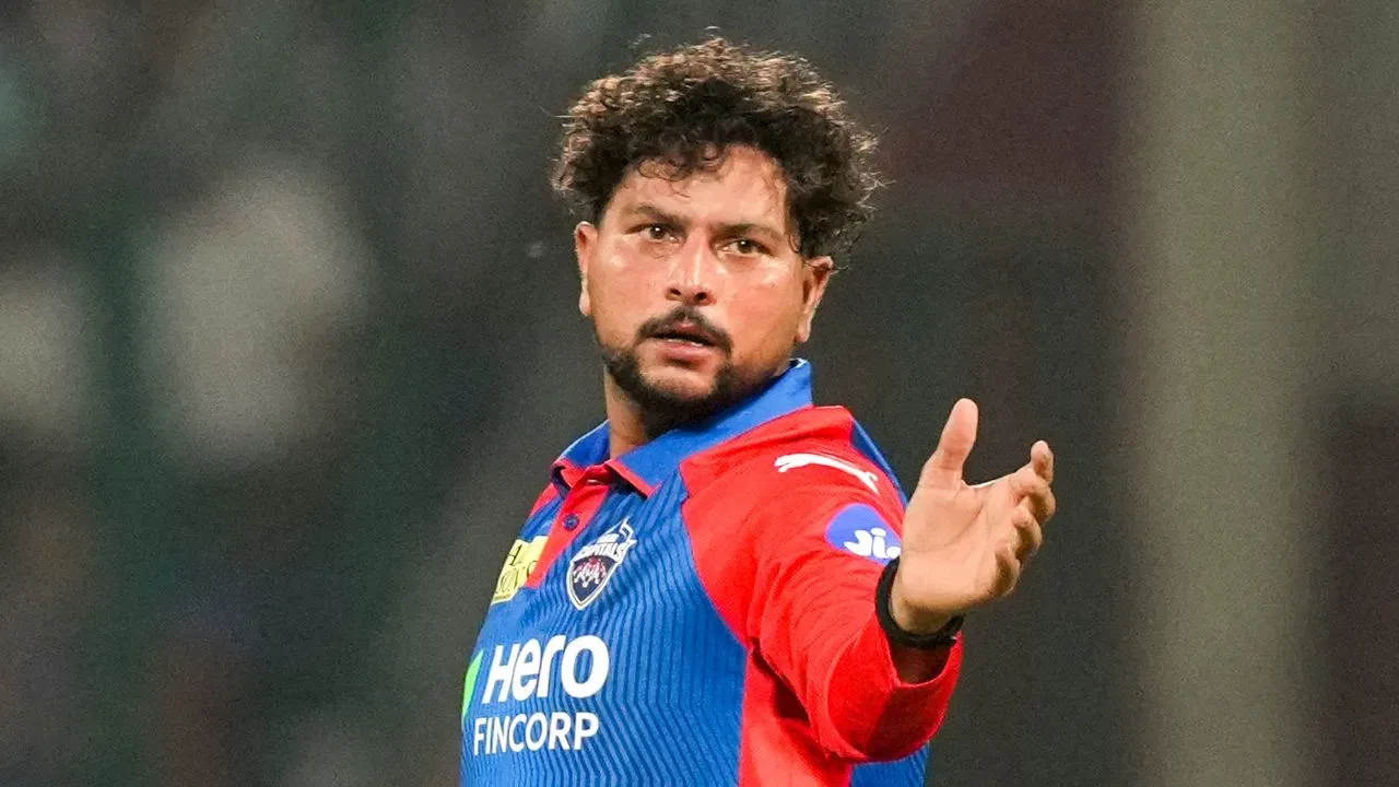কুলদীপ যাদৱৰ নিজৰ নেট ৱৰ্থ প্ৰায় ৩২ কোটি টকা, যিটো তেওঁৰ ক্ৰিকেট পৰা কৰা উপাৰ্জন। আই পি এলৰ দৰমহা আৰু ব্ৰেণ্ড এণ্ডাৰছমেণ্টৰ পৰা পোৱা সকলোখিনি ইয়াত অন্তৰ্ভুক্ত।