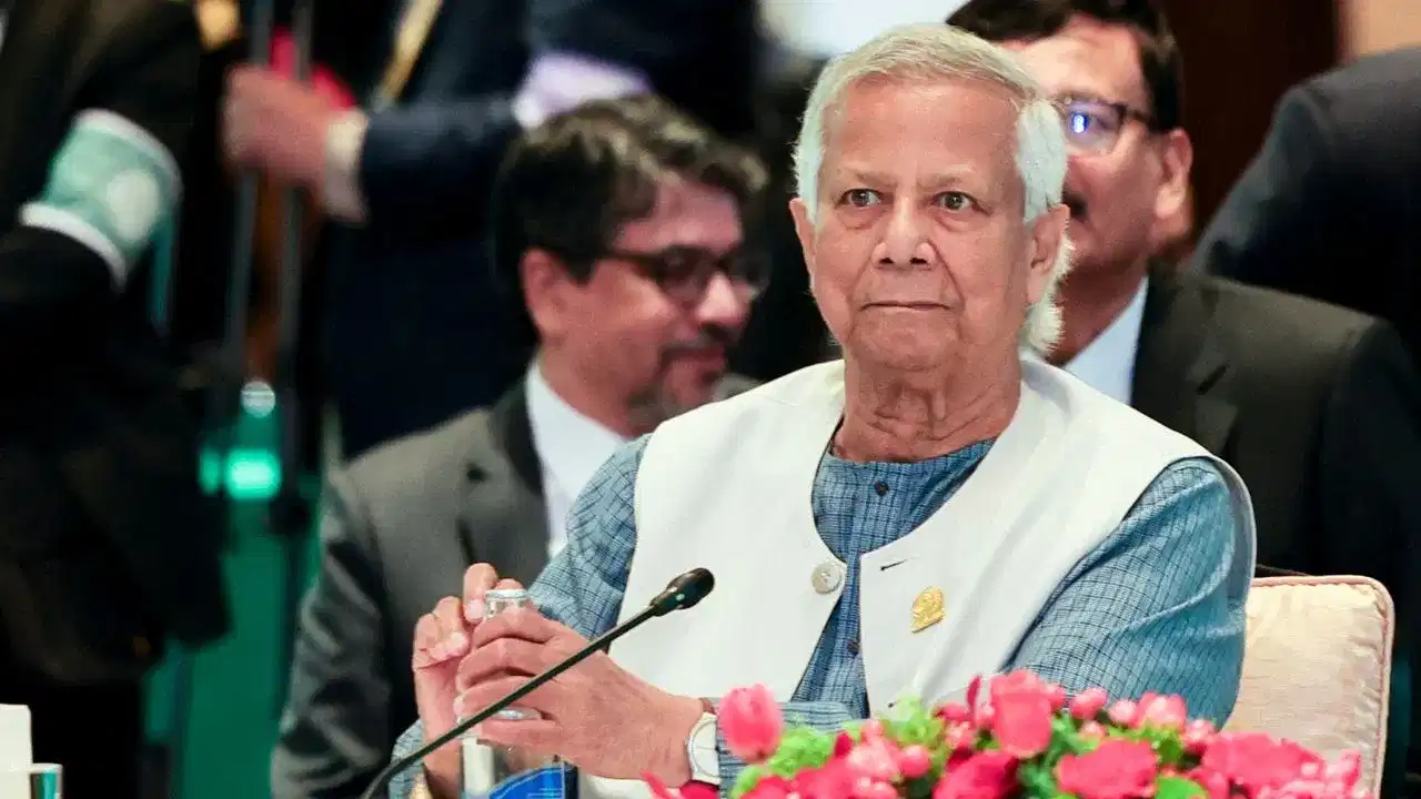 কেতিয়া অনুষ্ঠিত হব বাংলাদেশৰ সাধাৰণ নিৰ্বাচন? ঘোষণা মহম্মদ ইউনুছৰ...