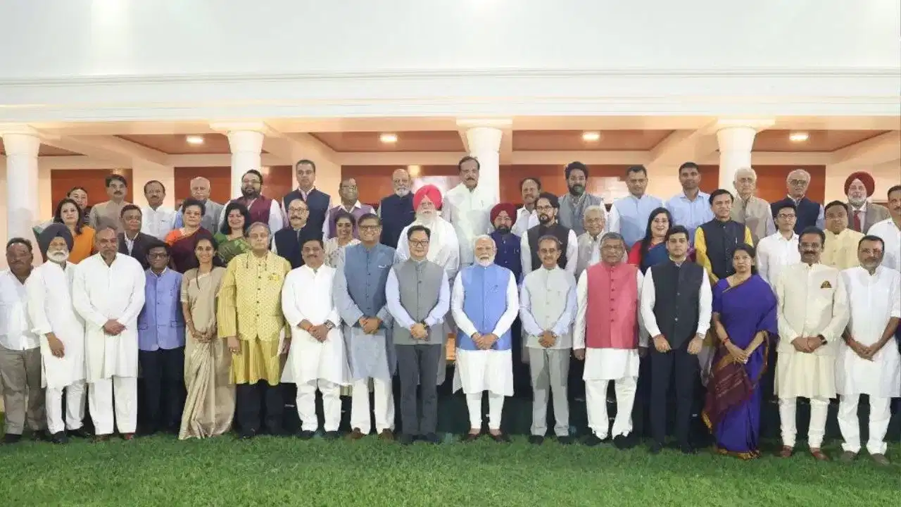 Operation Sindoor: বিশ্বত পাকিস্তানৰ মুখা খুলি উভতিল সৰ্বদলীয় প্ৰতিনিধি দল, প্ৰধানমন্ত্ৰীৰে সাক্ষাৎ