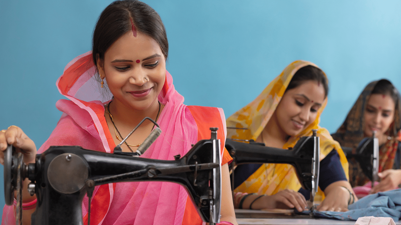 Lakhpati didi Yojana: মহিলাৰ বাবে চৰকাৰৰ ৫ লাখ টকাৰ সুতবিহীন ঋণ, জানক ইয়াৰ সুবিধা, কেনেকৈ কৰিব পাৰিব আবেদন…