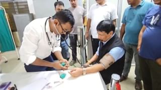 বোকাখাতৰ চিকিৎসালয়ত মন্ত্ৰীৰ চাডেন ভিজিট, ৰক্তচাপ জোখা যন্ত্ৰ দেখি হতবাক…