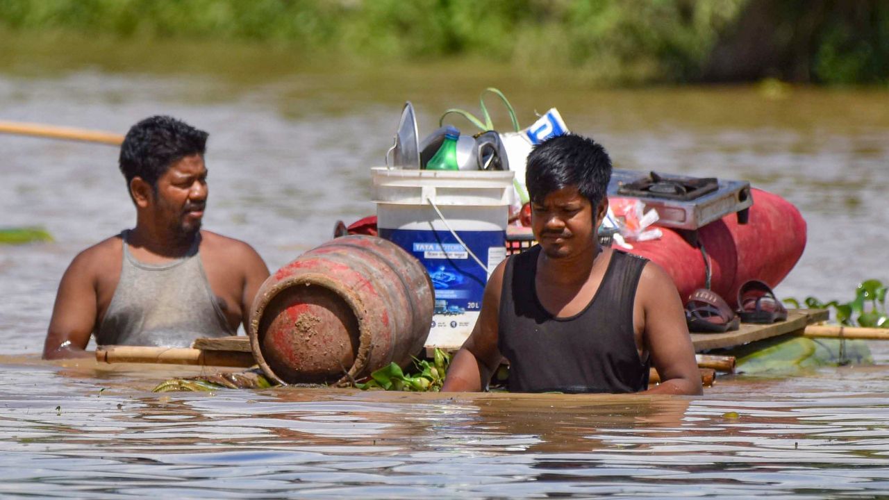 কেন্দ্ৰৰ বান সাহায্যৰ পৰা লৰ্ডছ টেষ্টলৈ, চাওঁ আহক দিনটোৰ কেইটামান শীৰ্ষ খবৰ