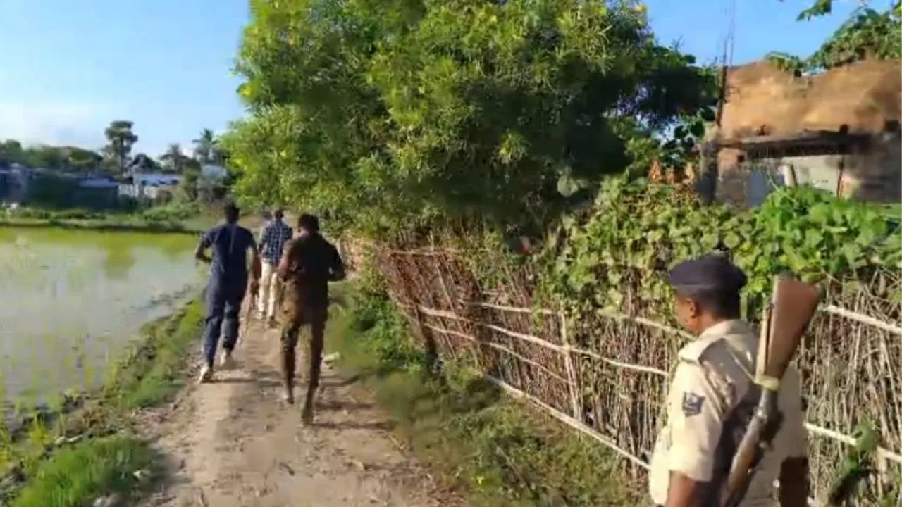 অন্ধবিশ্বাসৰ চৰম পৰিণতি! ডাইনীৰ সন্দেহত এই স্থানত প্ৰাণ হেৰুৱালে ১৮০০ লোকে….. অন্ধবিশ্বাসৰ চৰম পৰিণতি! ডাইনীৰ সন্দেহত এই স্থানত প্ৰাণ হেৰুৱালে ১৮০০ লোকে…..