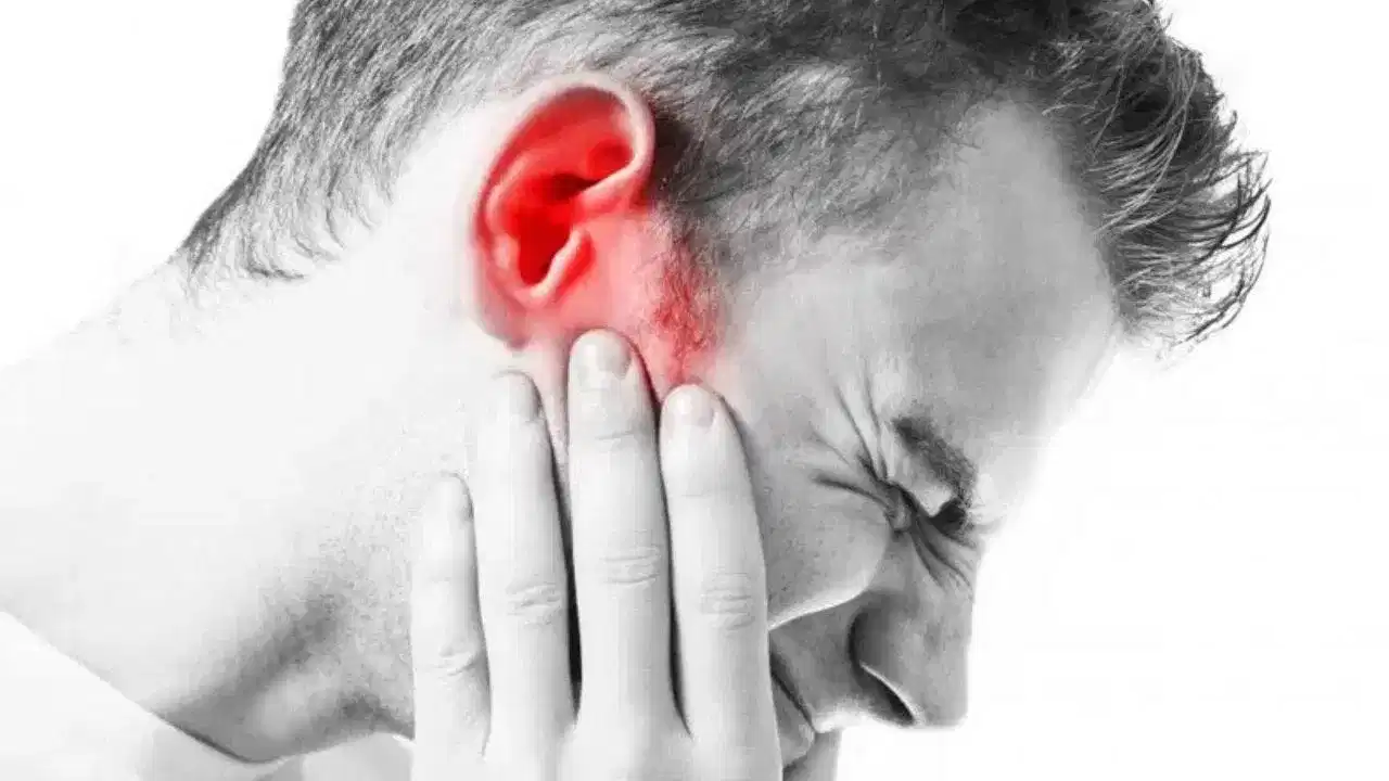 সামান্য কাণৰ বিষ হব পাৰে গুৰুতৰ ৰোগৰ লক্ষণ! কেনেকৈ চিনাক্ত কৰিব?