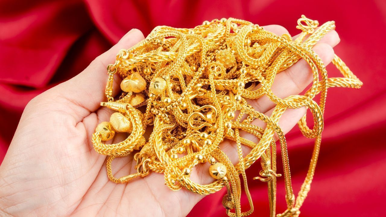 যোৱা ২৩ জুলাইলৈকে সোণৰ মূল্য বৃদ্ধি পোৱা দেখা গৈছিল যদিও ২৪ জুলাইৰ পৰা এই মূল্য হ্ৰাস পাবলৈ ধৰিছে।