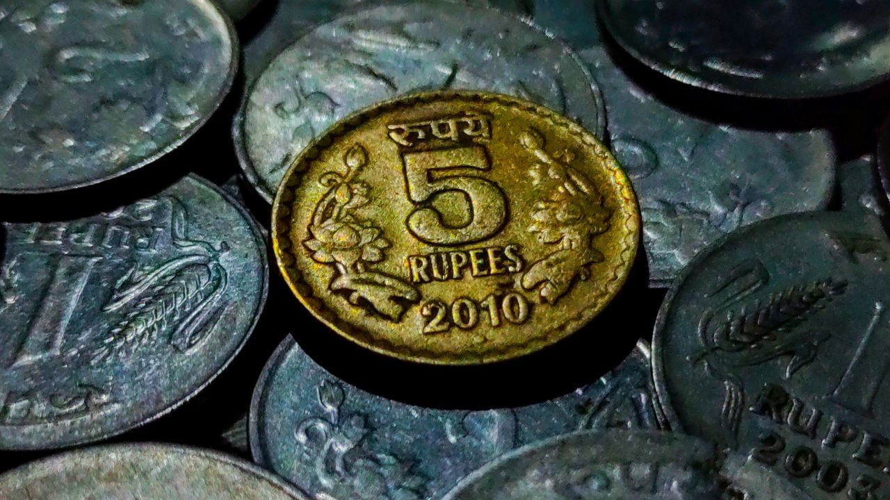 আকাৰ, ওজন আৰু ডিজাইন একে, কিন্তু তাতে আছে পাৰ্থক্য! ভাৰতীয় মুদ্ৰাৰ ওপৰত থকা চিহ্নবোৰৰ অৰ্থ কি? জানেনে