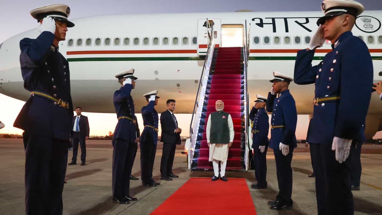 ব্ৰাজিলিয়াত উপস্থিত প্ৰধানমন্ত্ৰী মোদীঃ শিৱ তাণ্ডৱেৰে জনোৱা হ’ল উষ্ম আদৰণি