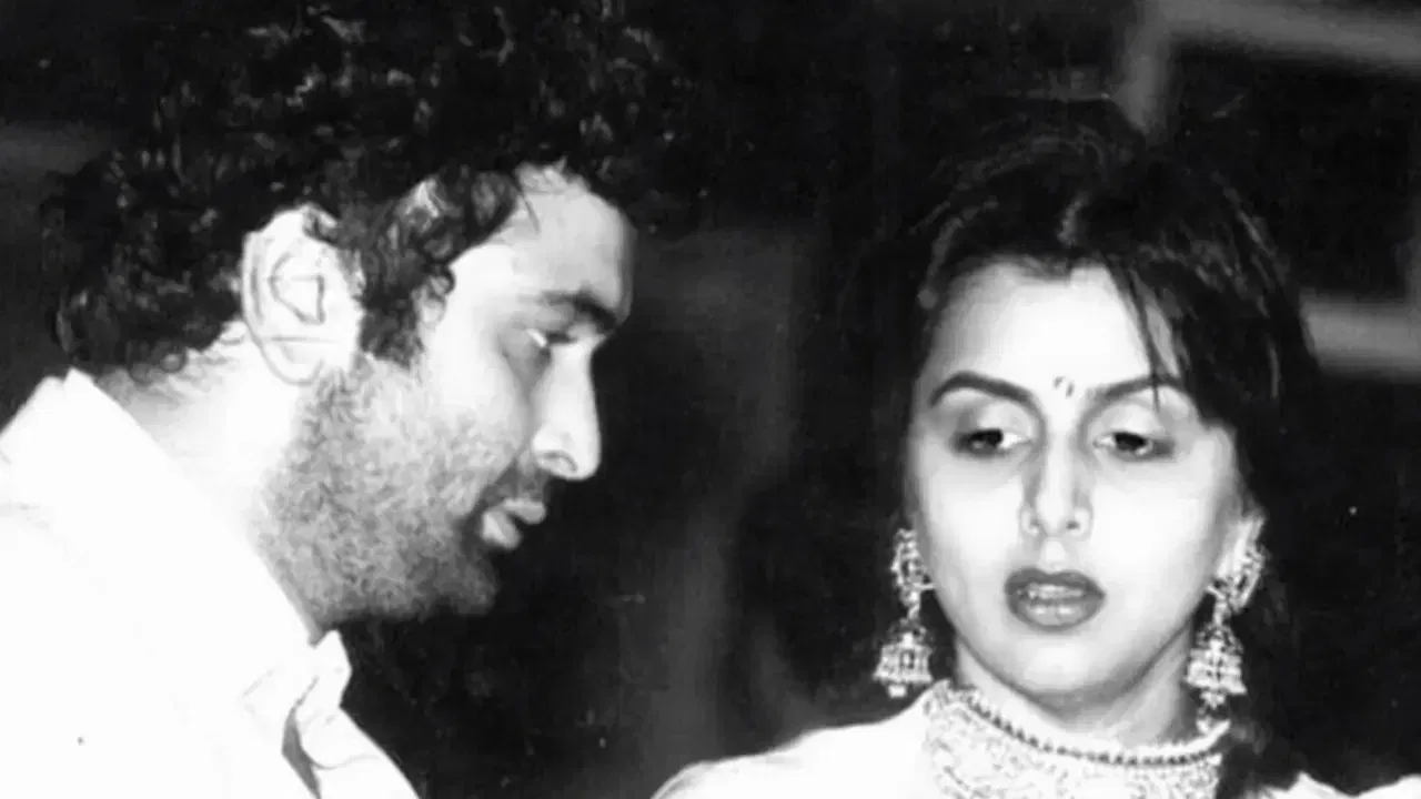প্ৰেমৰ বাবে ত্যাগ কৰিছিল নিজৰ কেৰিয়াৰ, ঋষি কাপুৰৰ সৈতে বিয়াত বহি এইদৰে সলনি হৈছিল নীতুৰ জীৱন… প্ৰেমৰ বাবে ত্যাগ কৰিছিল নিজৰ কেৰিয়াৰ, ঋষি কাপুৰৰ সৈতে বিয়াত বহি এইদৰে সলনি হৈছিল নীতুৰ জীৱন…