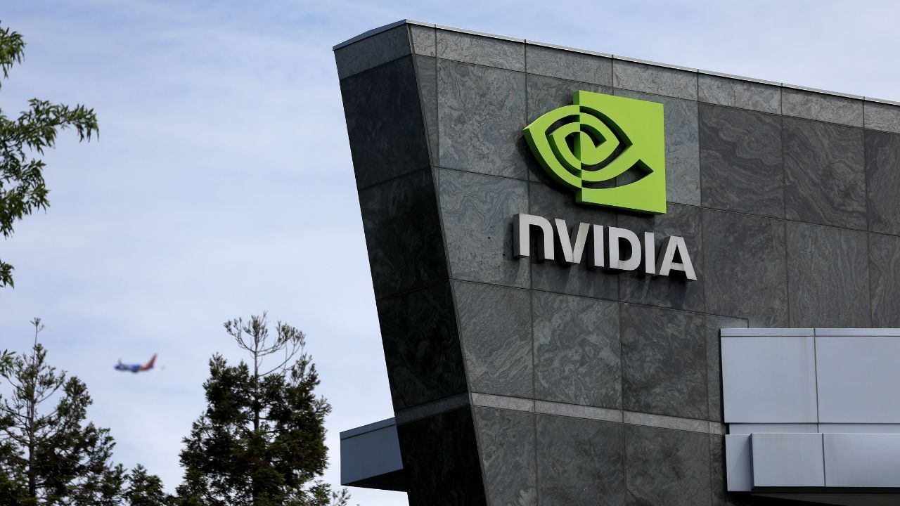 পিছ পৰিল Apple-Microsoft, বিশ্বৰ আটাইতকৈ মূল্যৱান কোম্পানী ৰূপে পৰিগণিত হ’ল Nvidia পিছ পৰিল Apple-Microsoft, বিশ্বৰ আটাইতকৈ মূল্যৱান কোম্পানী ৰূপে পৰিগণিত হ’ল Nvidia