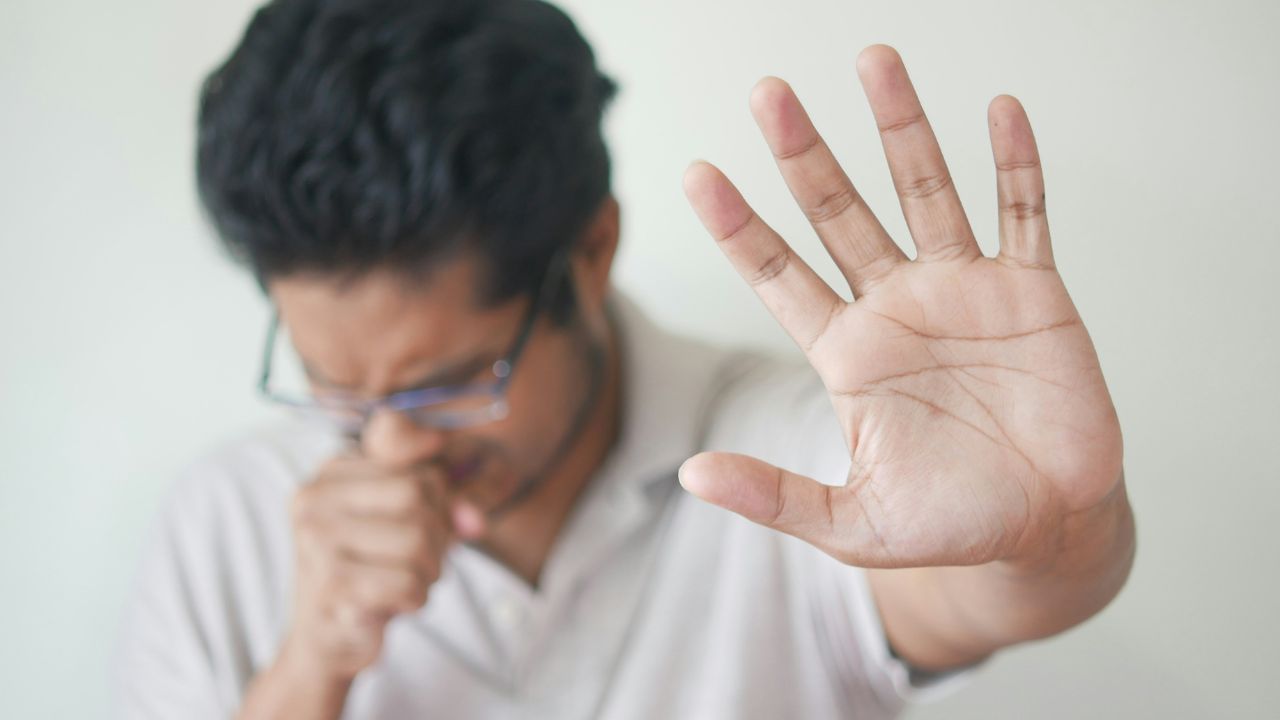 পুৱা সাৰ পোৱাৰ পিছতে অনুভৱ হয় নেকি ডিঙিৰ বিষ? আঁৰত থাকিব পাৰে এনে কাৰণ… পুৱা সাৰ পোৱাৰ পিছতে অনুভৱ হয় নেকি ডিঙিৰ বিষ? আঁৰত থাকিব পাৰে এনে কাৰণ…