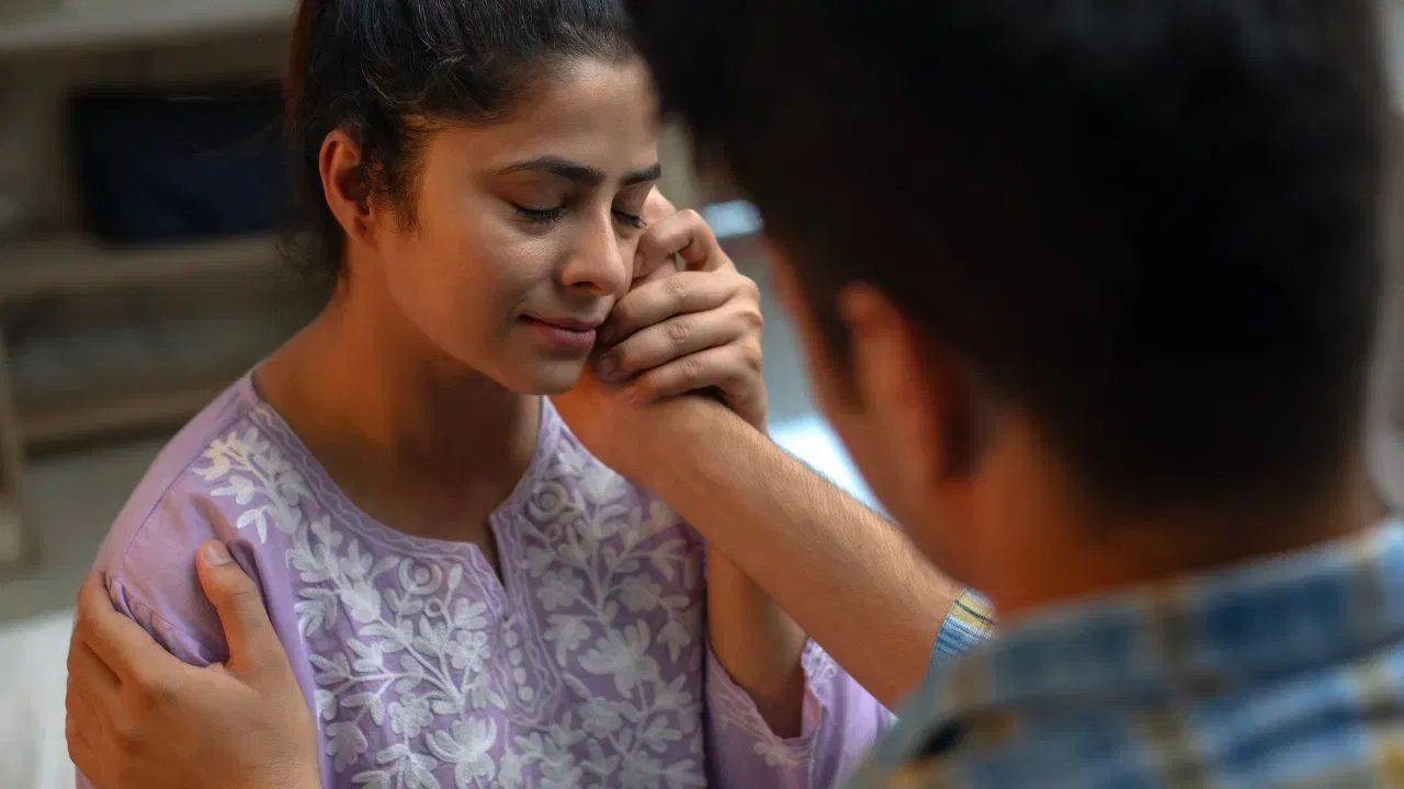 অনবৰতে ভাগৰ আৰু খং…ডিপ্ৰেছনৰ প্ৰাৰম্ভিক লক্ষণ নেকি? চিকিৎসকৰ পৰা জানক অনবৰতে ভাগৰ আৰু খং…ডিপ্ৰেছনৰ প্ৰাৰম্ভিক লক্ষণ নেকি? চিকিৎসকৰ পৰা জানক