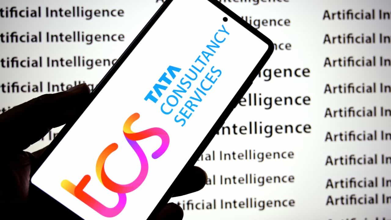 TCS Layoff: ১২ হাজাৰ কৰ্মচাৰীক ছাটাই কৰিব TCS য়ে, কোনসকলে হেৰুৱাব চাকৰি ? TCS Layoff: ১২ হাজাৰ কৰ্মচাৰীক ছাটাই কৰিব TCS য়ে, কোনসকলে হেৰুৱাব চাকৰি ?