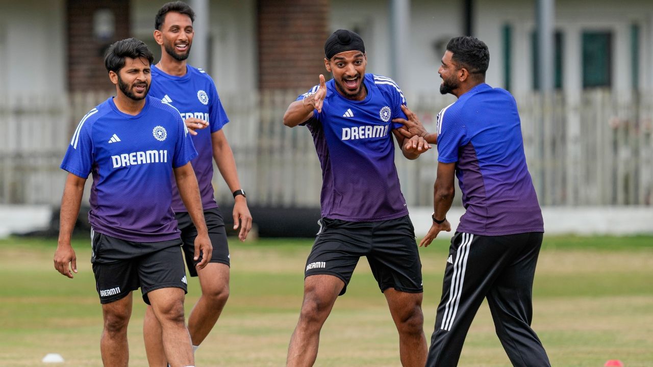 মানচেষ্টাৰ টেষ্টৰ পূৰ্বে আঘাত জৰ্জৰিত ভাৰতীয় শিবিৰঃ অনুশীলনৰ সময়তে আঘাতৰ সন্মুখীন তাৰকা পেচাৰ মানচেষ্টাৰ টেষ্টৰ পূৰ্বে আঘাত জৰ্জৰিত ভাৰতীয় শিবিৰঃ অনুশীলনৰ সময়তে আঘাতৰ সন্মুখীন তাৰকা পেচাৰ