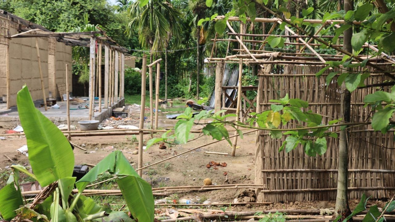 ৰাজ্যত যোৱা সময়ছোৱাত কেইবাটাও স্থানত চলিছিল প্ৰশাসনৰ উচ্ছেদ অভিযান। অবৈধ বেদখলকাৰীৰ পৰা চৰকাৰী ভূমি তথা বনাঞ্চলৰ ভূমি মুক্ত কৰাৰ লক্ষ্যৰে মুখ্যমন্ত্ৰী হিমন্ত বিশ্ব শৰ্মাৰ কঠোৰ নিৰ্দেশনা অনুসৰি বহু স্থানত চলাইছে উচ্ছেদ। শেহতীয়াকৈ ধুবুৰী আৰু গোৱালপাৰাত উচ্ছেদৰ সময়ত কিছু বিক্ষিপ্ত ঘটনাও পোহৰলৈ আহিছিল।