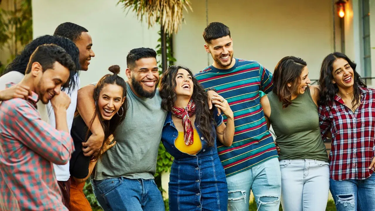 Friendship Day 2025: ৩০ জুলাই নে আগষ্টৰ প্ৰথম দেওবাৰে, ভাৰতত কেতিয়া পালন হ’ব বন্ধুত্ব দিৱস?