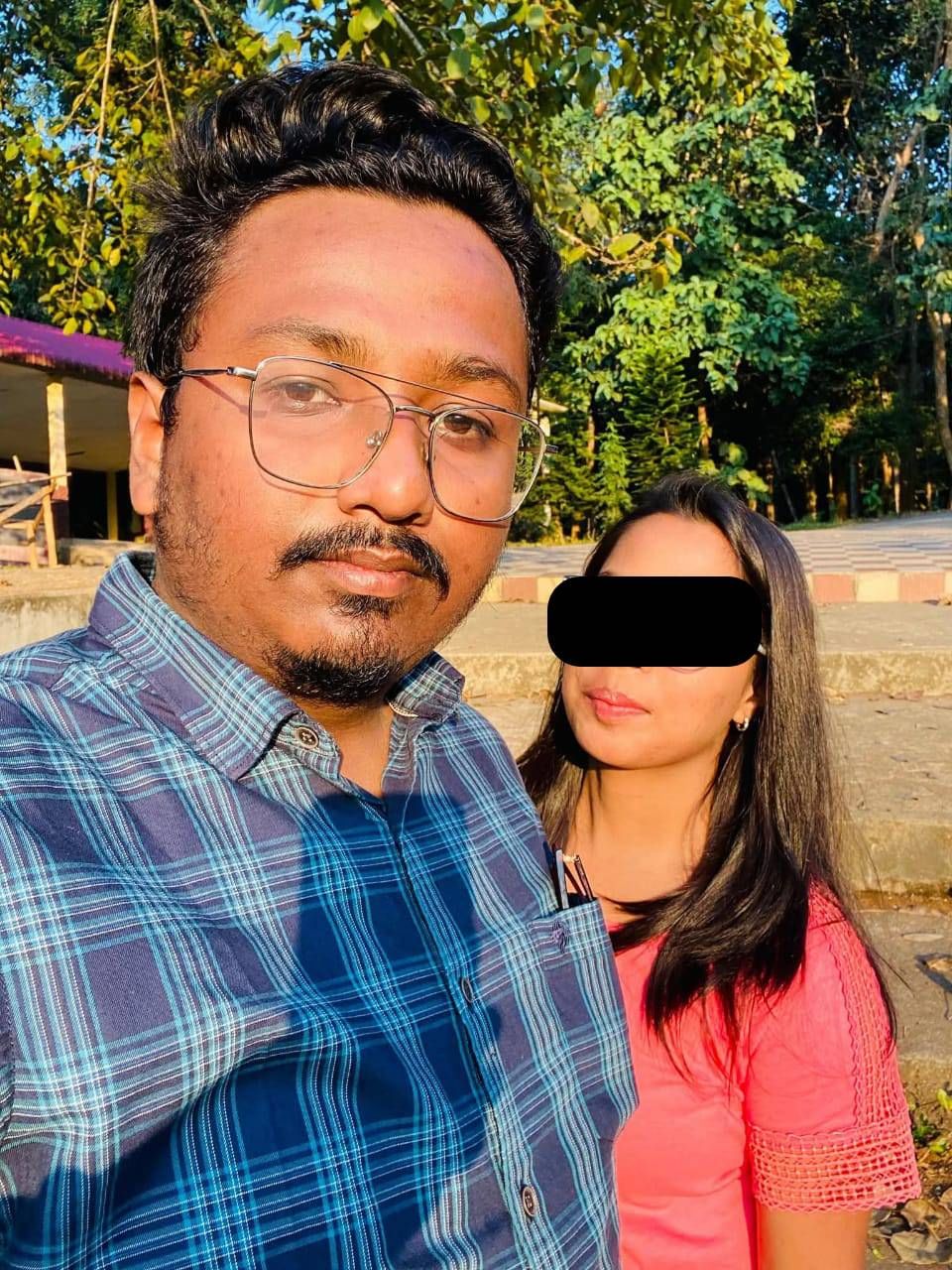 কাহিলীপাৰা কল্যাণী নগৰৰ ভাড়াঘৰত সংঘটিত হৈছে এই ঘটনা। প্ৰেমিকাৰ সমুখতে নিজৰ জীৱন শেষ কৰিলে প্ৰেমিকে। নিজৰ জীৱন শেষ কৰাৰ অপচেষ্টা প্ৰেমিকাৰো।
