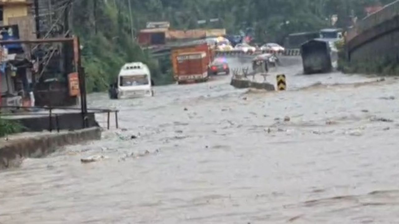 যোৰাবাটৰ কৃত্ৰিম বানৰ পৰা শুভাংশু শুক্লাৰ ওভতনি যাত্ৰালৈ…পলকতে পঢ়ক দিনটোৰ শীৰ্ষ খবৰ যোৰাবাটৰ কৃত্ৰিম বানৰ পৰা শুভাংশু শুক্লাৰ ওভতনি যাত্ৰালৈ…পলকতে পঢ়ক দিনটোৰ শীৰ্ষ খবৰ