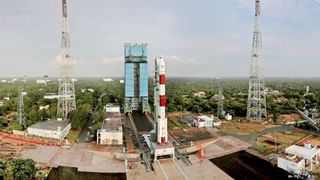কিমান টকা দৰমহা লাভ কৰে ISRO ৰ এজন বিজ্ঞানীয়ে? নাছাৰ বিজ্ঞানীতকৈ কম নে বেছি?