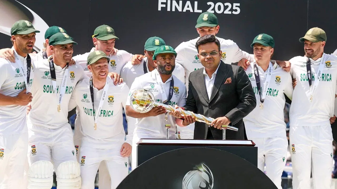 ICC ৰ ডাঙৰ সিদ্ধান্ত! WTC ৰ আগন্তুক ৩ সংস্কৰণৰ ফাইনেল অনুষ্ঠিত হ’ব ইংলেণ্ডত… ICC ৰ ডাঙৰ সিদ্ধান্ত! WTC ৰ আগন্তুক ৩ সংস্কৰণৰ ফাইনেল অনুষ্ঠিত হ’ব ইংলেণ্ডত…