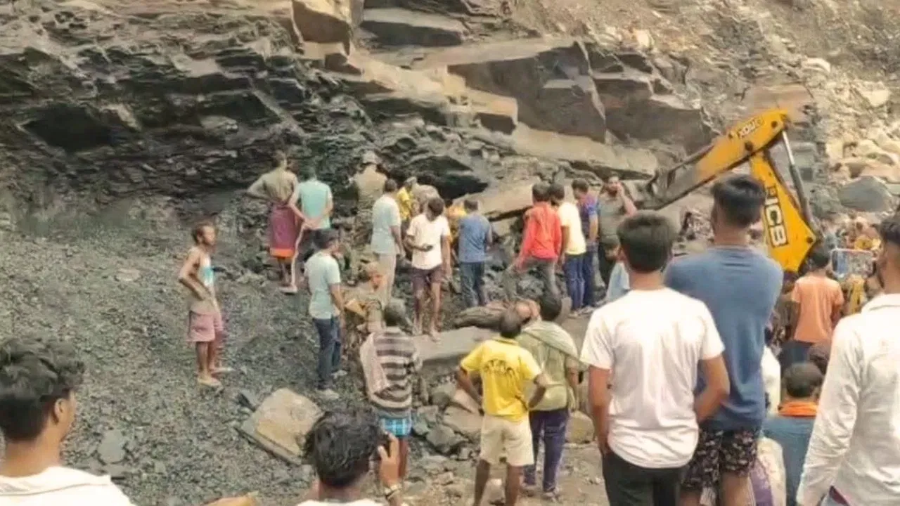 পুনৰ কয়লা খনিত অঘটন! অবৈধভাৱে খনন কৰিবলৈ গৈ নিহত ৪ গৰাকী, আহত কেইবাজনো পুনৰ কয়লা খনিত অঘটন! অবৈধভাৱে খনন কৰিবলৈ গৈ নিহত ৪ গৰাকী, আহত কেইবাজনো