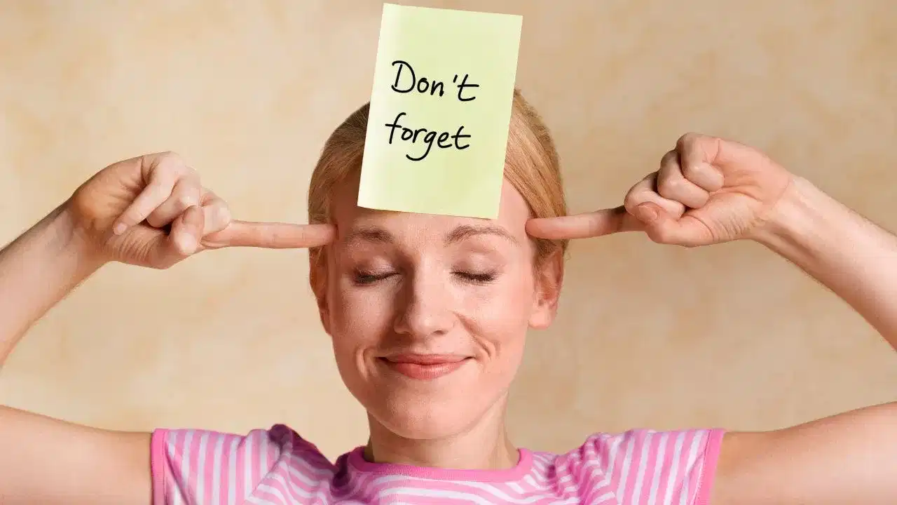 এইসমূহ লক্ষণে দেখা দিছে নেকি? তেন্তে হব পাৰে স্মৃতিশক্তি দুৰ্বল হোৱাৰ কাৰণ... এইসমূহ লক্ষণে দেখা দিছে নেকি? তেন্তে হব পাৰে স্মৃতিশক্তি দুৰ্বল হোৱাৰ কাৰণ...