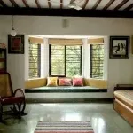 পূব দিশক দেৱ-দেৱীৰ দিশ বুলি গণ্য কৰা হয়। গতিকে এই দিশত কিছুমান শুভ বস্তু ৰাখিলে ঘৰত ধন-সম্পত্তি আৰু সমৃদ্ধি আহে। মন্দিৰৰ পূব দিশত ৰখাটোও আটাইতকৈ শুভ বুলি গণ্য কৰা হয়। পূৱ দিশত ৰখাটো কি শুভ, জানো আহক।
