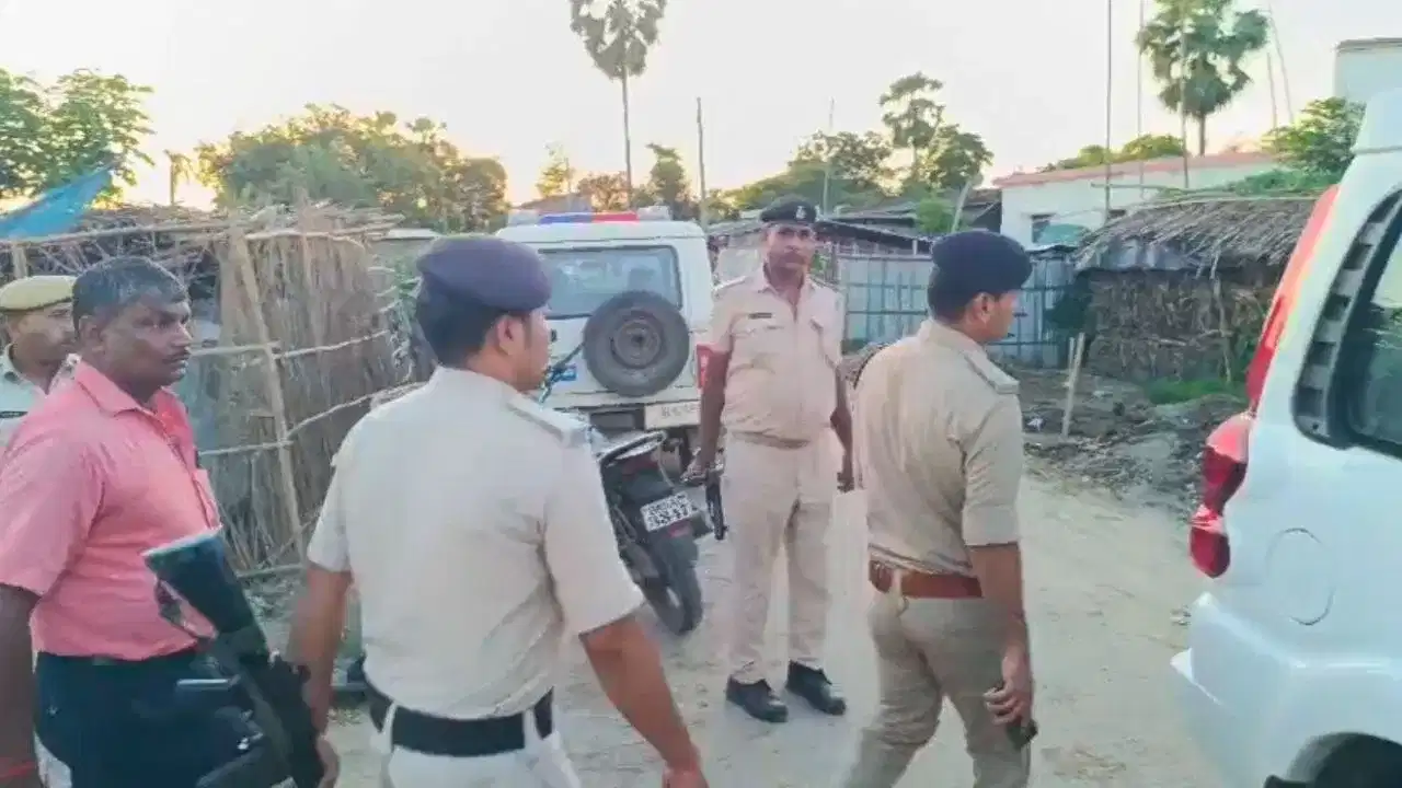 অন্ধবিশ্বাসৰ ভয়ংকৰ পৰিণতি! ২০০ মানুহৰ চকুৰ আগত জীৱন্তে জ্বলালে একেটা পৰিয়ালৰ ৫ জনক...