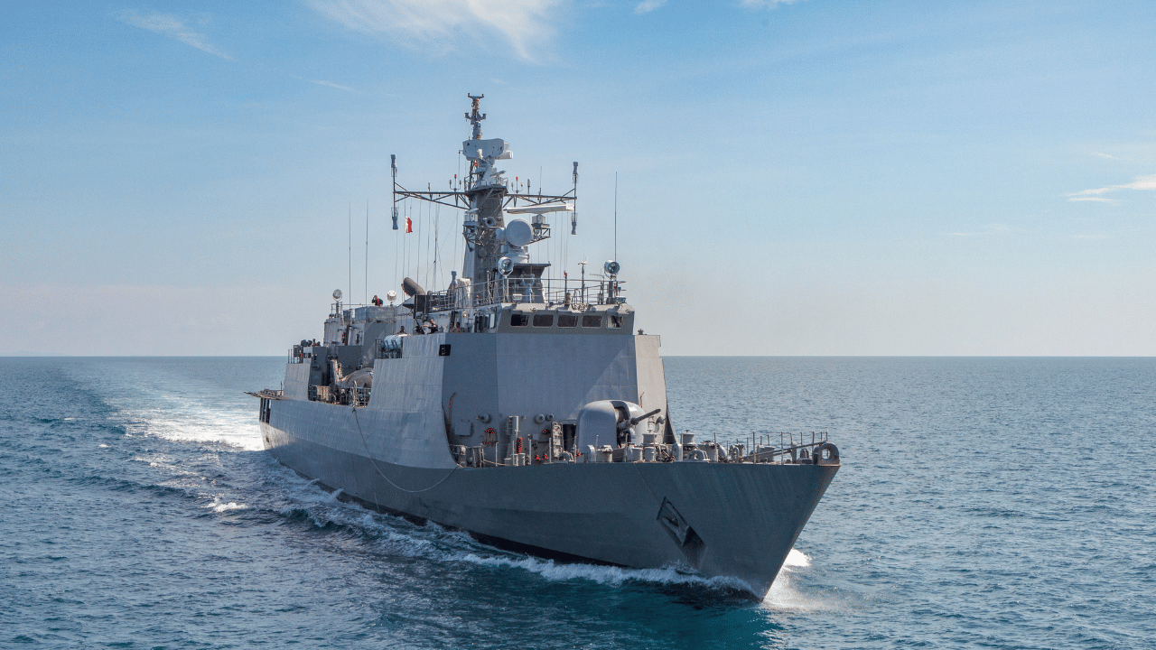 ভয়ংকৰ নাও দুৰ্ঘটনাত প্ৰাণ হেৰুৱালে ৩৪গৰাকী পৰ্যটকে... ভয়ংকৰ নাও দুৰ্ঘটনাত প্ৰাণ হেৰুৱালে ৩৪গৰাকী পৰ্যটকে...