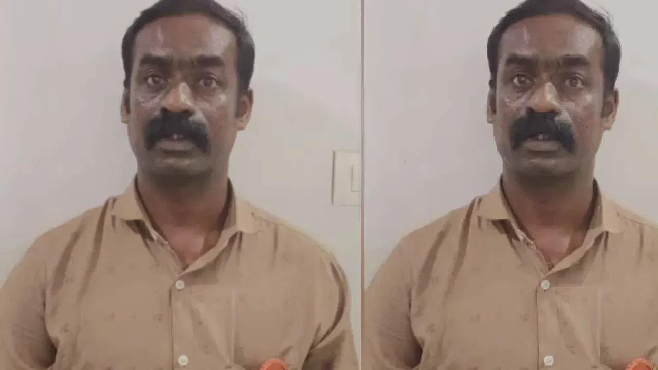 চলন্ত বাছত জঘন্য কাণ্ড! মানুহৰ আগতেই খুলিলে কাপোৰ, তাৰ পাছত… চলন্ত বাছত জঘন্য কাণ্ড! মানুহৰ আগতেই খুলিলে কাপোৰ, তাৰ পাছত…