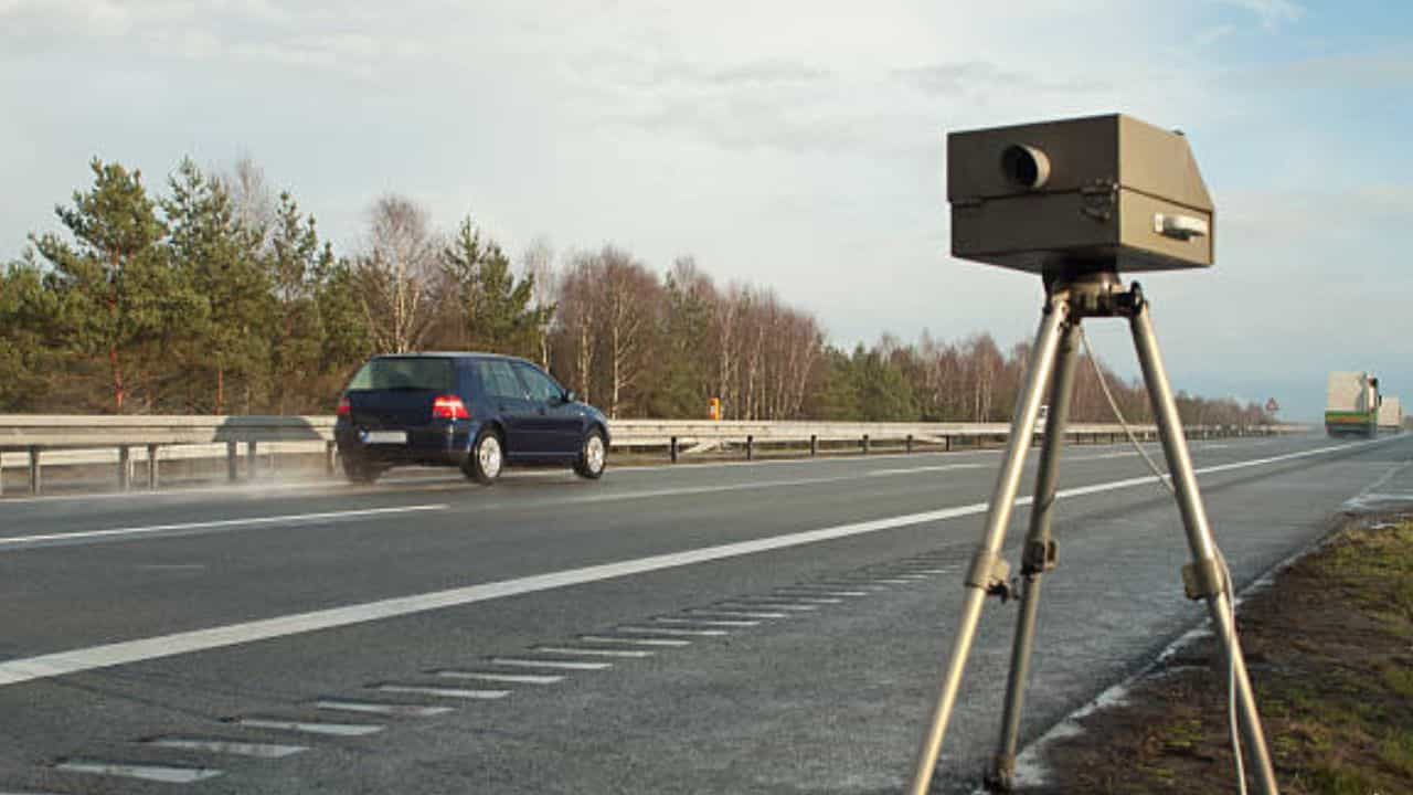 Traffic Rule violation: যান-বাহন আইন ভংগ কৰিলে কেইখন চালানৰ পাচত বাতিল হব পাৰে আপোনাৰ ড্ৰাইভিং লাইচেঞ্চ? Traffic Rule violation: যান-বাহন আইন ভংগ কৰিলে কেইখন চালানৰ পাচত বাতিল হব পাৰে আপোনাৰ ড্ৰাইভিং লাইচেঞ্চ?