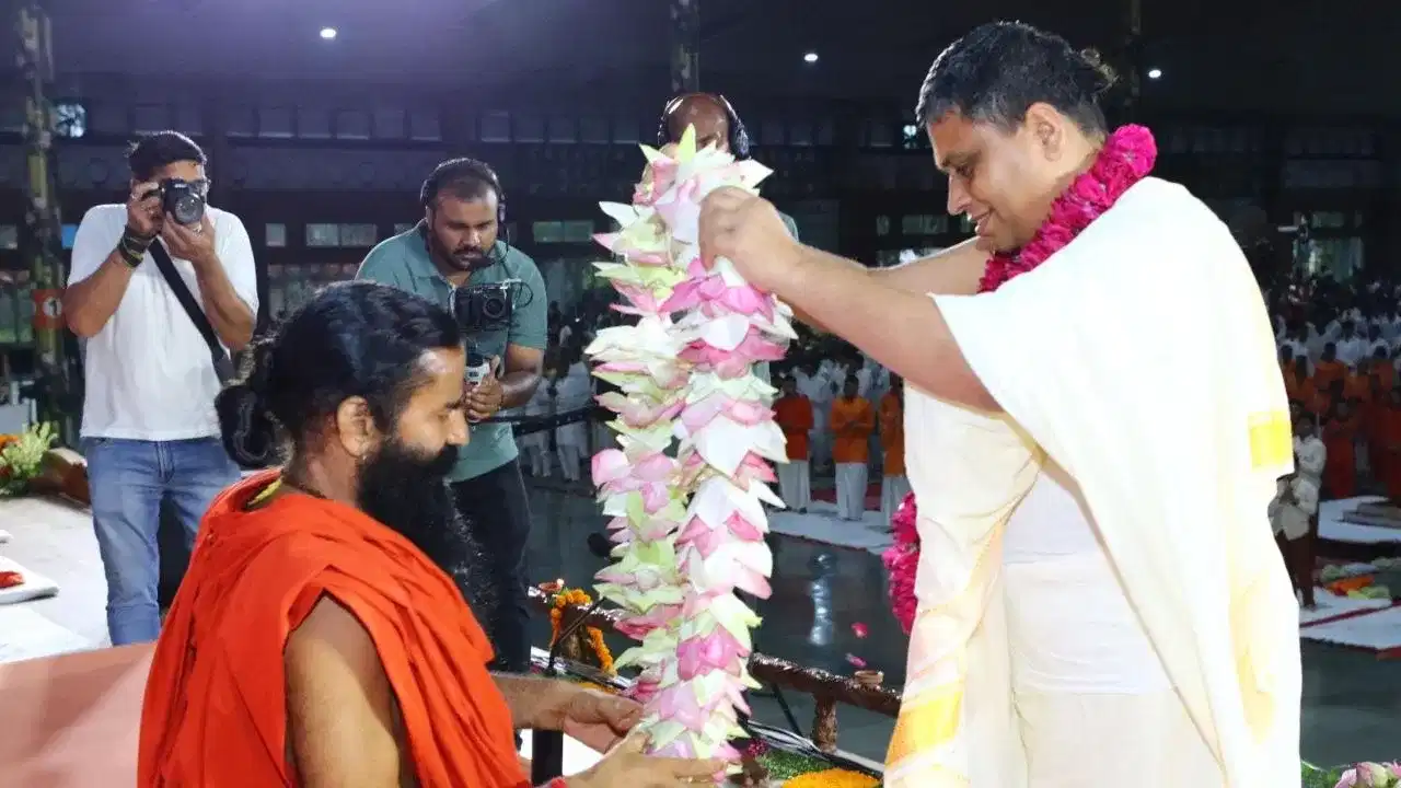 কেৱল আমাৰ দেশে সমগ্ৰ বিশ্বক নতুন দিশলৈ নিব পাৰিব, ভাৰত হব বিশ্বগুৰুঃ বাবা ৰামদেৱ