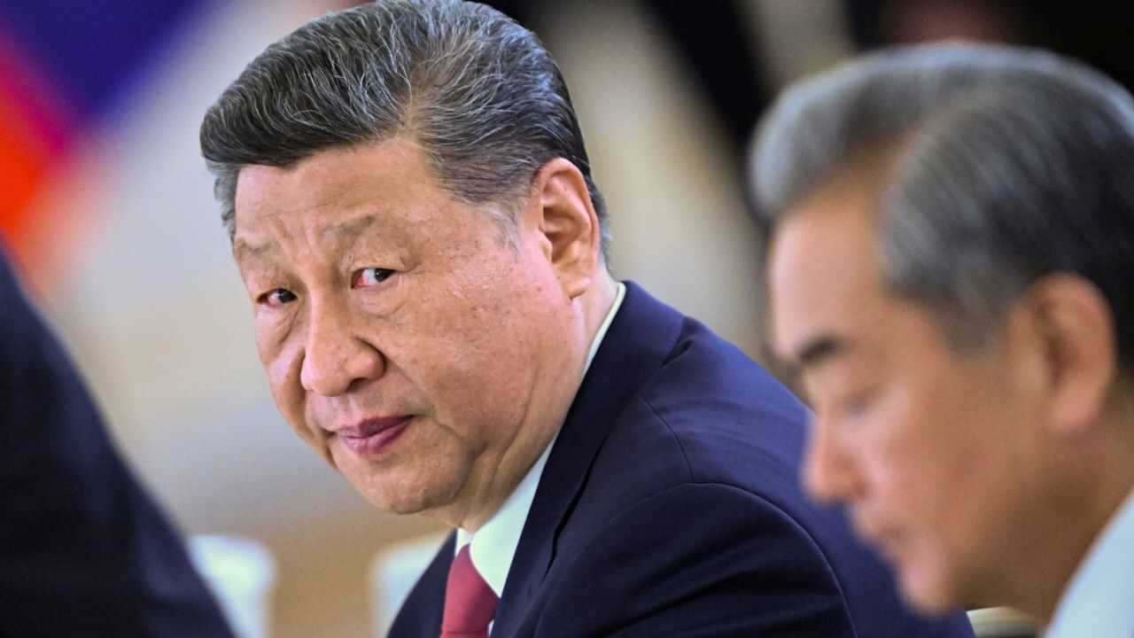 Xi Jinping: ব্ৰিকছত দেখা নগল চীনৰ ৰাষ্ট্ৰপতিক ! শাসন ভাৰ এৰিব নেকি ছি জিনপিঙে?