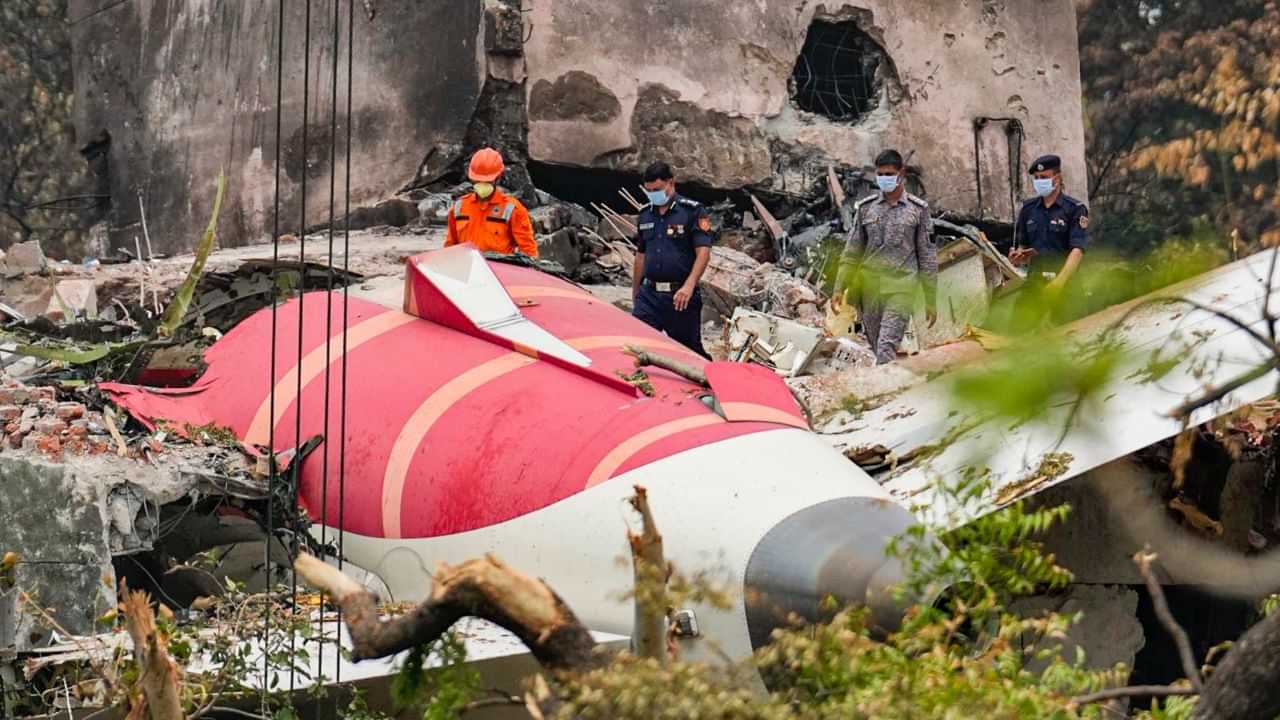 যিকোনো মুহূৰ্তত হ’ব পাৰে ডাঙৰ দুৰ্ঘটনা... ভুল ক’ত আৰু কিয় দুৰ্ঘটনা সংঘটিত হৈছে বিমানসমূহৰ, সংসদীয় কমিটীৰ চাঞ্চল্যকৰ অভিযোগ যিকোনো মুহূৰ্তত হ’ব পাৰে ডাঙৰ দুৰ্ঘটনা... ভুল ক’ত আৰু কিয় দুৰ্ঘটনা সংঘটিত হৈছে বিমানসমূহৰ, সংসদীয় কমিটীৰ চাঞ্চল্যকৰ অভিযোগ