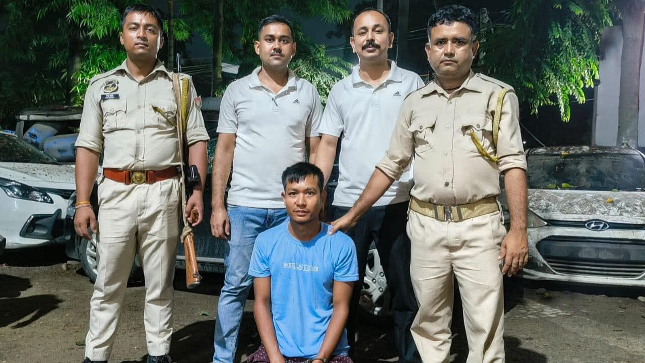 স্বাধীনতা দিৱসৰ প্ৰাকক্ষণত আৰক্ষীৰ জালত ভুৱা আলফাঃ ৫ লাখ টকা দাবী কৰি হ’ল ৰঙাঘৰৰ আলহী স্বাধীনতা দিৱসৰ প্ৰাকক্ষণত আৰক্ষীৰ জালত ভুৱা আলফাঃ ৫ লাখ টকা দাবী কৰি হ’ল ৰঙাঘৰৰ আলহী
