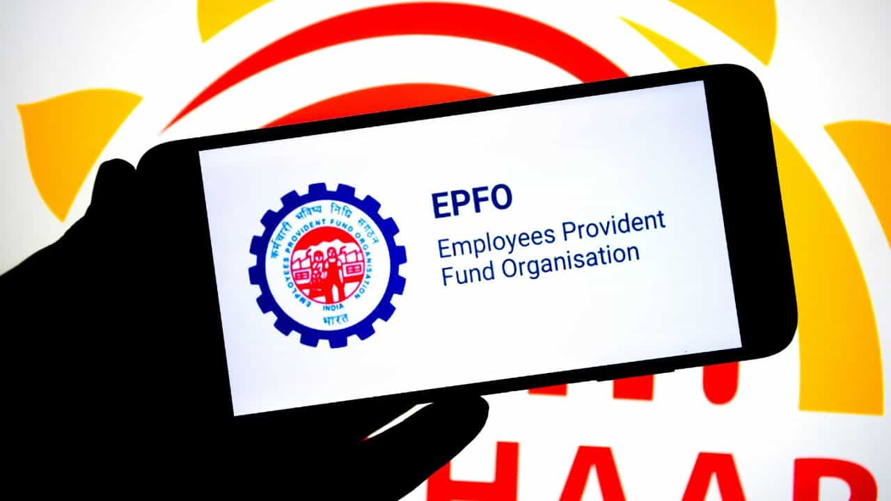 সলনি হল EPFO ৰ নিয়ম, এতিয়া আপুনি আপোনাৰ আধাৰক UAN ৰ সৈতে এনেদৰে লিংক কৰিব পাৰিব সলনি হল EPFO ৰ নিয়ম, এতিয়া আপুনি আপোনাৰ আধাৰক UAN ৰ সৈতে এনেদৰে লিংক কৰিব পাৰিব