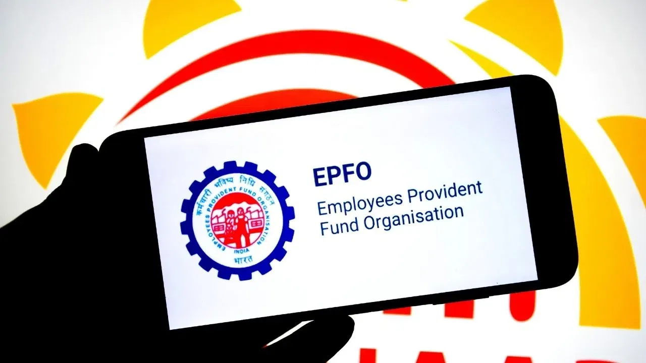 EPFO: চিন্তা শেষ! ATM আৰু UPIৰ সহায়ত উলিয়াব পাৰিব EPFO ৰ ধন EPFO: চিন্তা শেষ! ATM আৰু UPIৰ সহায়ত উলিয়াব পাৰিব EPFO ৰ ধন