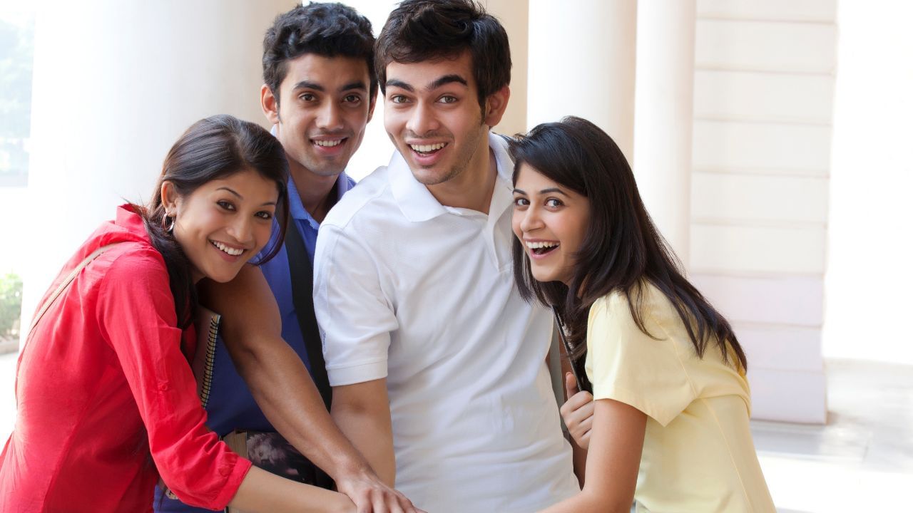 Friendship day: কিয় আৰু কেতিয়া পালন কৰা হয় ‘বন্ধুত্ব দিৱস’? ইয়াৰ ইতিহাস, মহত্ব সকলো জানক… Friendship day: কিয় আৰু কেতিয়া পালন কৰা হয় ‘বন্ধুত্ব দিৱস’? ইয়াৰ ইতিহাস, মহত্ব সকলো জানক…