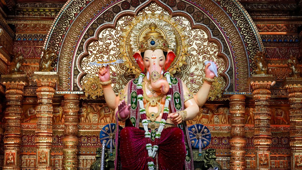 আজি গণেশ চতুৰ্থী, প্ৰান্তে প্ৰান্তে গণপতি বাপ্পাৰ প্ৰতিধ্বনি, এই উৎসৱৰ তাৎপৰ্য কি? জানেনে… আজি গণেশ চতুৰ্থী, প্ৰান্তে প্ৰান্তে গণপতি বাপ্পাৰ প্ৰতিধ্বনি, এই উৎসৱৰ তাৎপৰ্য কি? জানেনে…