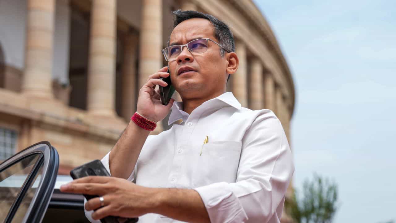 কেন্দ্ৰই আজি লোকসভাত উত্থাপন কৰিব তিনিখন বিধেয়ক, এইলৈ গুৰুতৰ অভিযোগ সাংসদ গৌৰৱ গগৈৰ