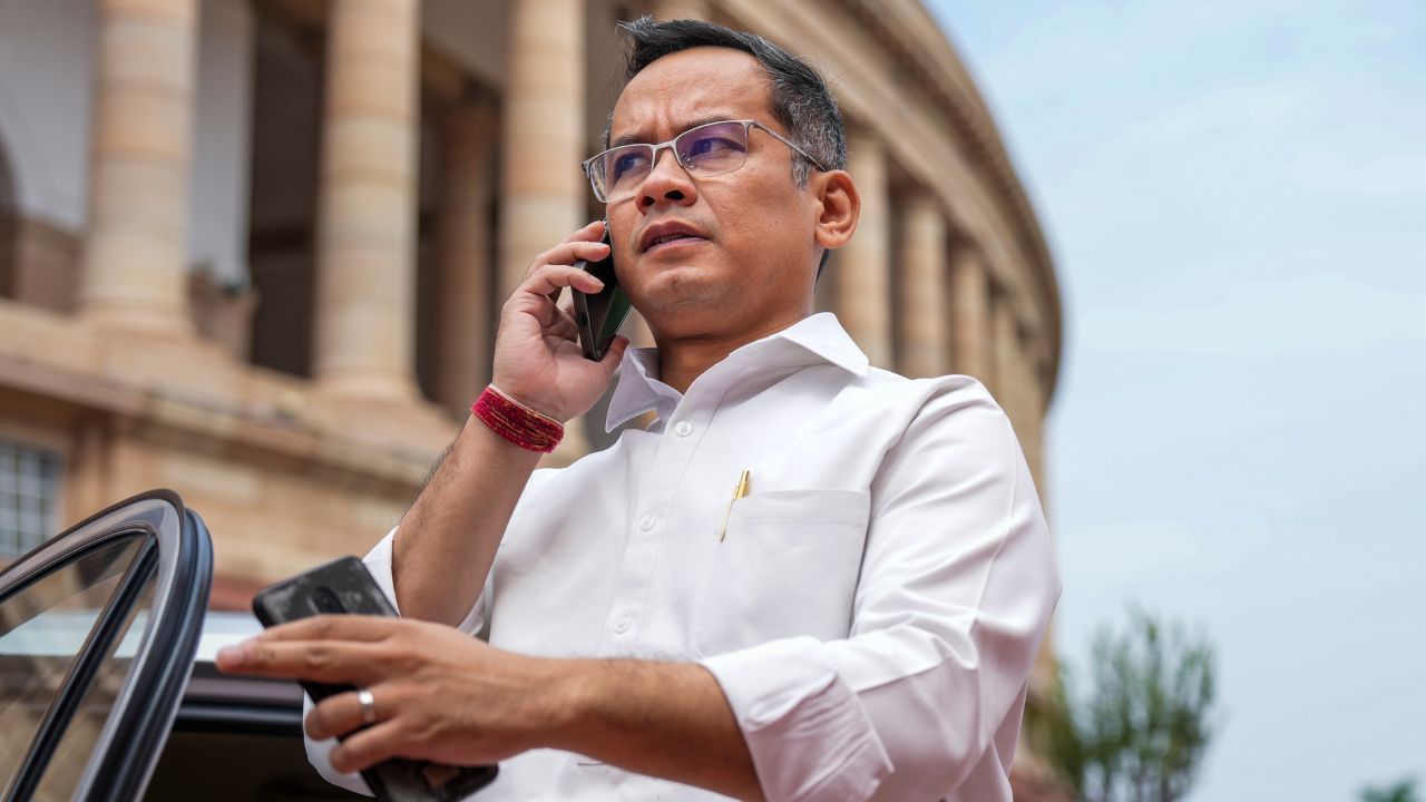 ১০ বছৰ ক্ষমতাত থকাৰ পাছতো সীমান্তৰে অনুপ্ৰৱেশ অব্যাহত আছে কেনেকৈ? ৰাজ্য চৰকাৰক প্ৰশ্ন গৌৰৱ গগৈৰ