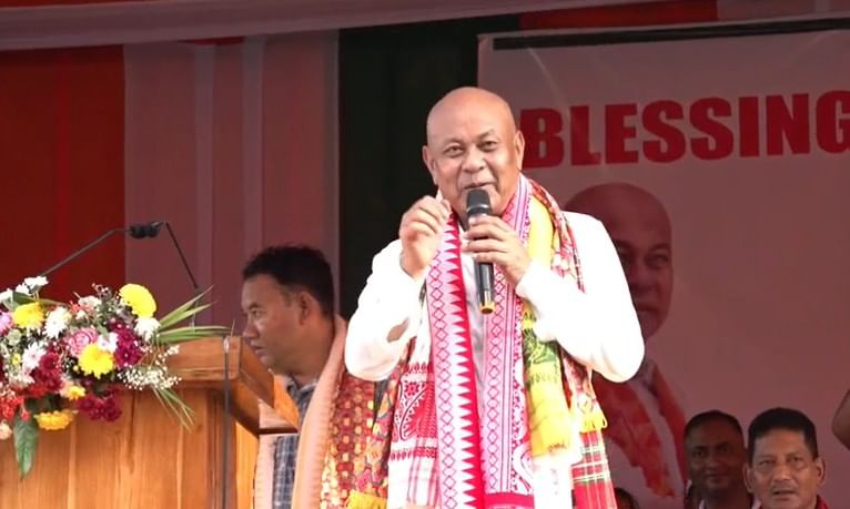 সমাগত BTC নিৰ্বাচন। সমষ্টিয়ে সমষ্টিয়ে নিৰ্বাচনী ৰণকৌশল প্ৰস্তুতত ব্যস্ত শাসক-বিৰোধী। আজি ওদালগুৰিত বিপিএফৰ আশীৰ্বাদ যাত্ৰাত হাগ্ৰামা মহিলাৰীৰ নেতৃত্বত বিশাল ৰেলী। দলীয় কৰ্মীৰ উৎসাহে মুখৰিত হয় অঞ্চলটো।